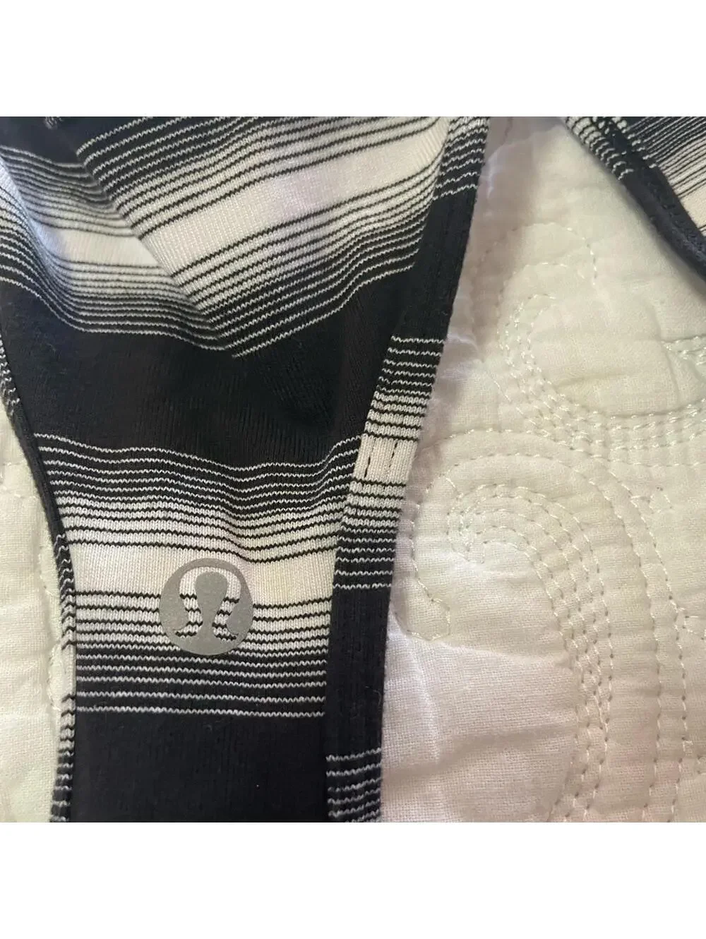 lululemon athletica euc gray